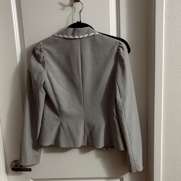 Rebecca Taylor Gray Blazer with White Trim - Picture 2 of 2